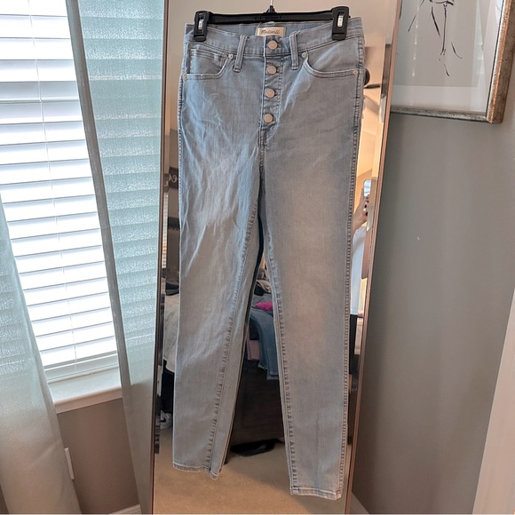 MADEWELL 10” HIGH RISE SKINNY BUTTON FLY JEANS SIZE 27 LIGHT WASH - Picture 3 of 4